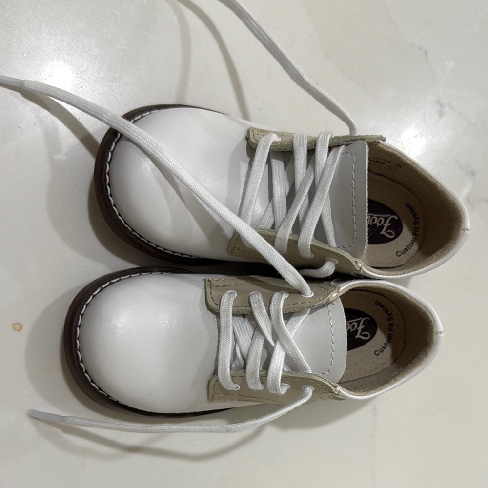 FootMates White and Tan Kids Dress Shoes